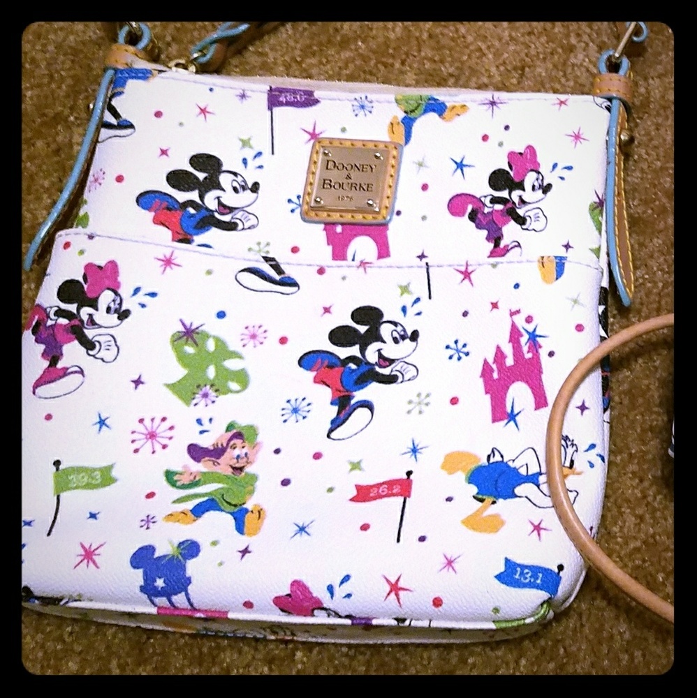 Disney dooney and Bourke marathon crossbody